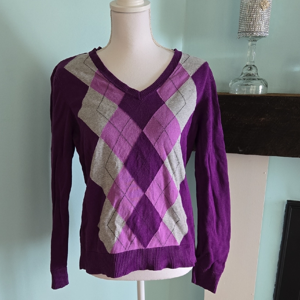 Izod Argyle V-neck Sweater L